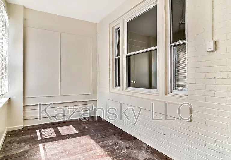 4808 N Franklin St — Photo 8