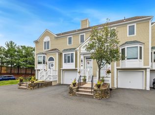 96 Abington Rd #96, Danvers, MA 01923