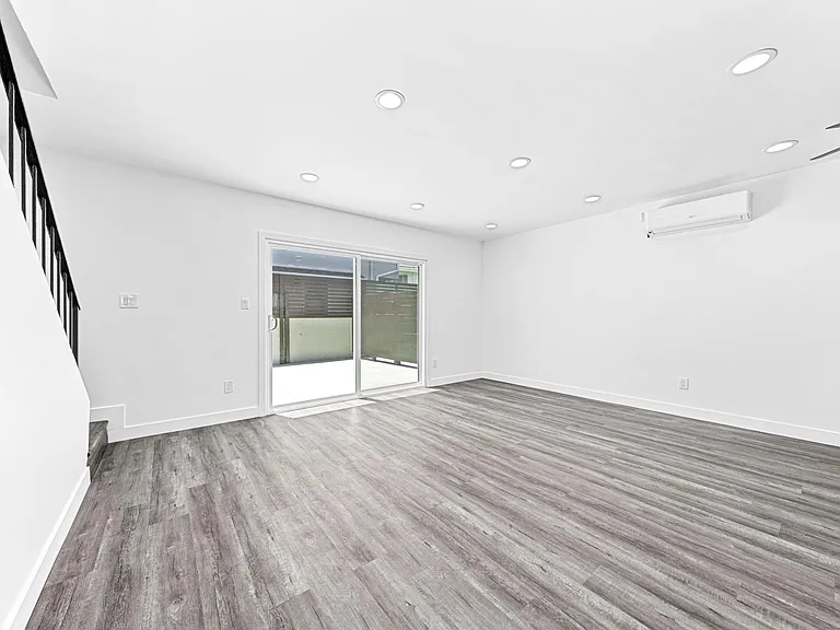 1907 Corinth Ave #2 — Photo 10