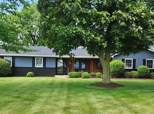 2024 Pleasant Ridge Dr, Fort Wayne, IN 46819