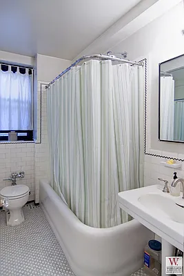 Sold by Wohlfarth & Associates Inc | media 28