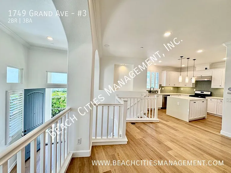 1749 Grand Ave #3 — Photo 22