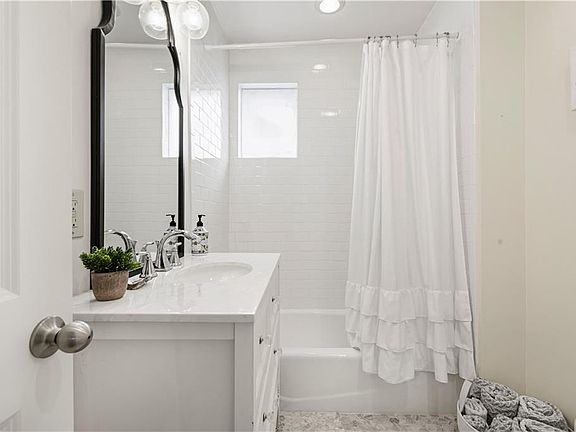 5th image of 6751 Canal Blvd