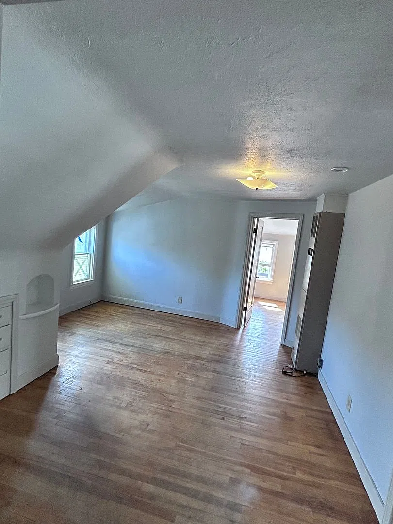 214 N 14th St — Photo 3