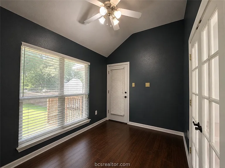 4415 Crayke Pl — Photo 8