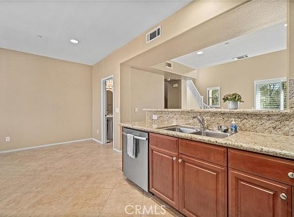 4th image of 17871 Shady View Dr Unit 1506