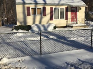 94 Glendale St, Worcester, MA 01602