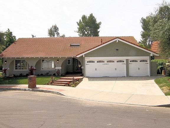 4th image of 5009 Orrville Ave