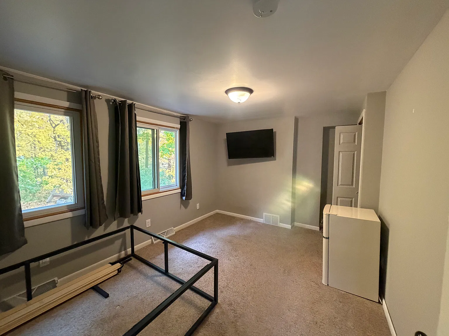 4 bed, 1600 sqft, $2,300 — Photo 4