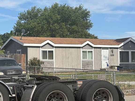 3rd image of 2104 N Rhode Island Ct