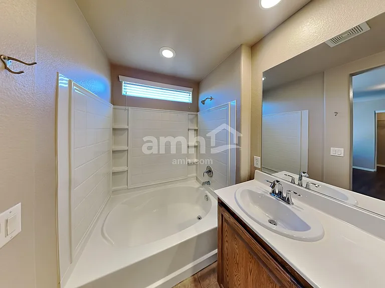 10382 September Flower St — Photo 10
