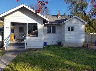 913 13th Ave S, Fargo, ND 58103