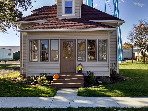 2nd image of 727 Glenn St #Stw3-p9