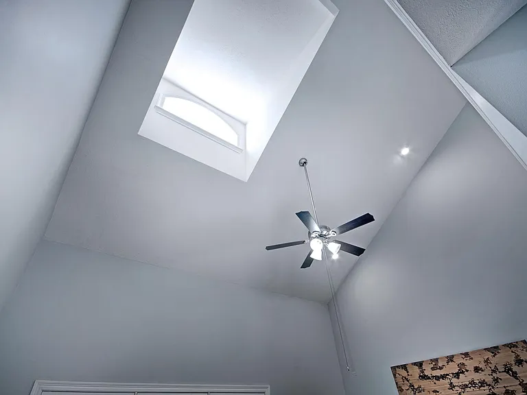 Charleston Cir — Photo 11