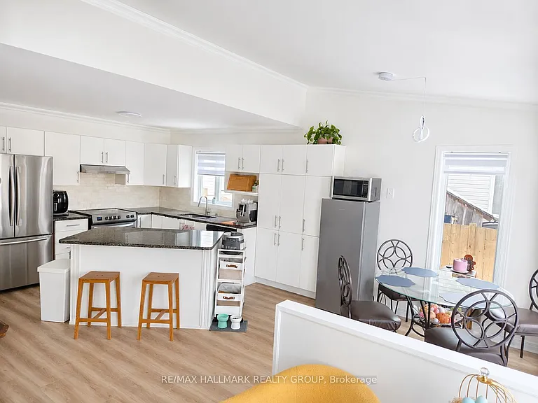1374 Chicory Pl — Photo 9