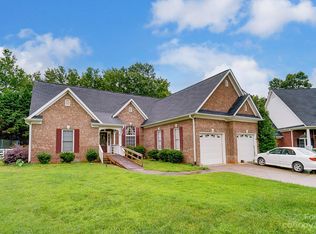 6213 Catherine Dr, Rock Hill, SC 29730