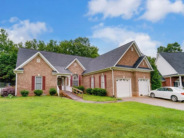 6213 Catherine Dr, Rock Hill, SC 29730