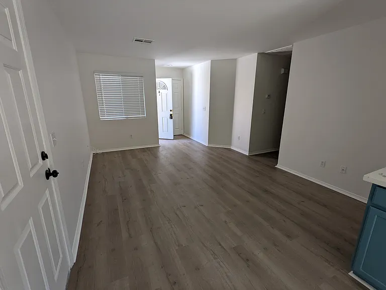 7154 Barberry Ave — Photo 5