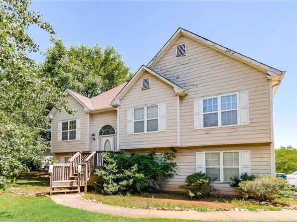 484 Lisa Cir, Winder, GA 30680