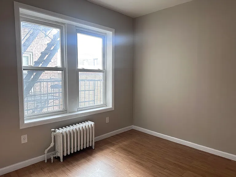 160 Vroom St #36 — Photo 8
