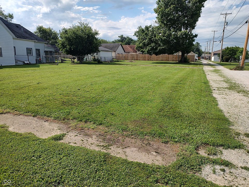 2nd image of 2205 S E St