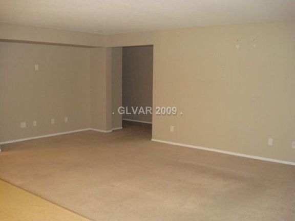 5th image of 256 Patti Ann Woods Dr