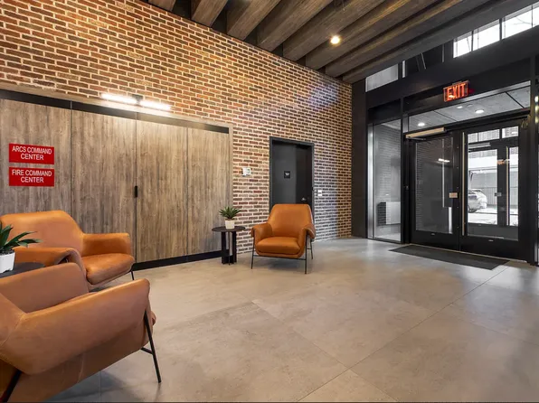 1856 Park Avenue image 9 of 22