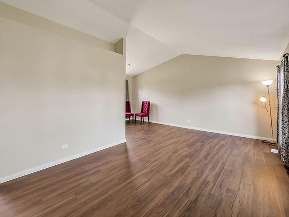 5th image of 191 Pebblecreek Trl