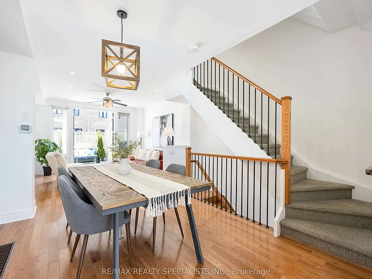 1864 Burnhamthorpe Rd E — Photo 14