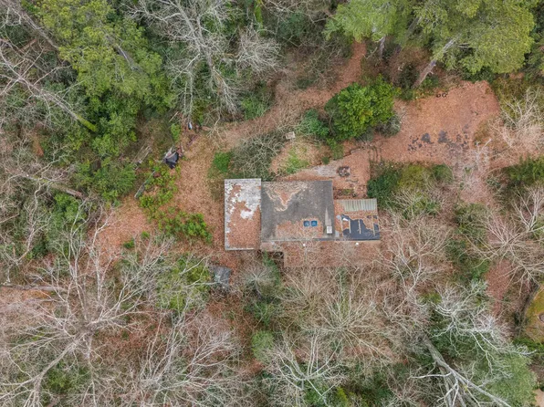 5635 Lake Forrest Dr, Sandy Springs, GA 30342