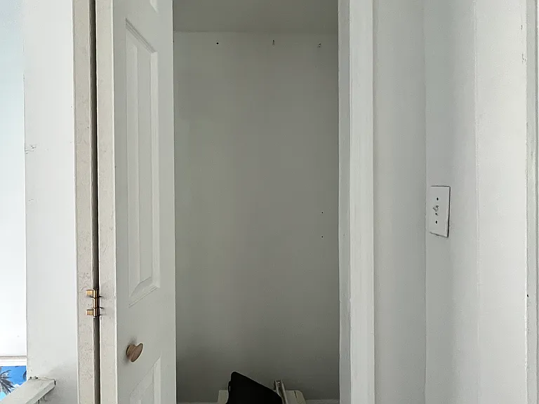 348 Davis Ave #2 — Photo 28