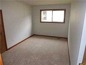 5th image of 5637 S Junett St