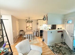 1721 Fulham St APT A, Lauderdale, MN 55113