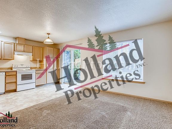 5th image of 4120 SE 79th Ave