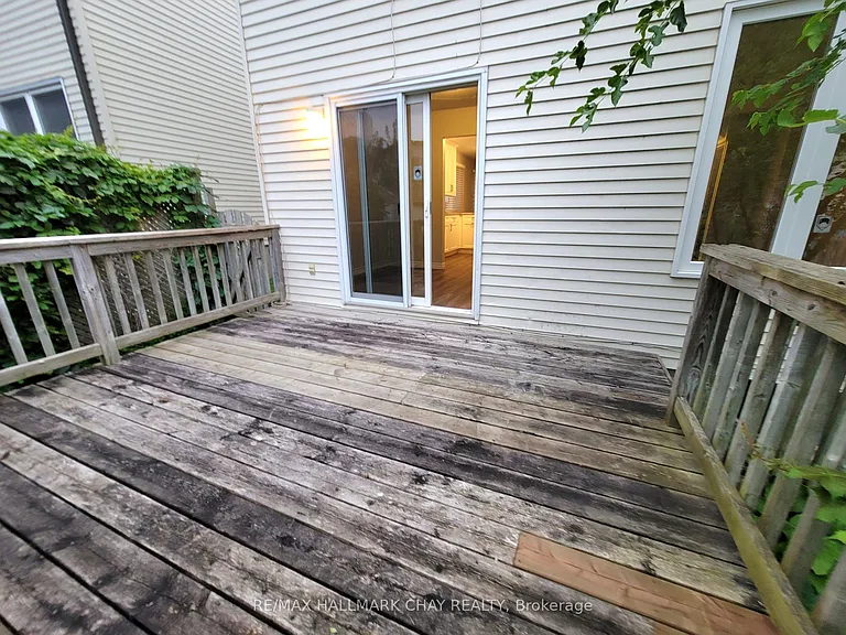 30 Orwell Cres — Photo 15