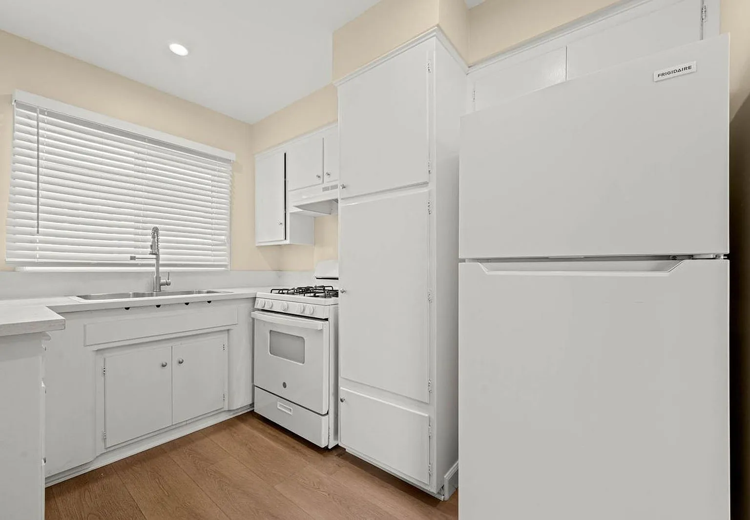 1 bed, 1.0 bath, 725 sqft, $1,795 — Photo 4