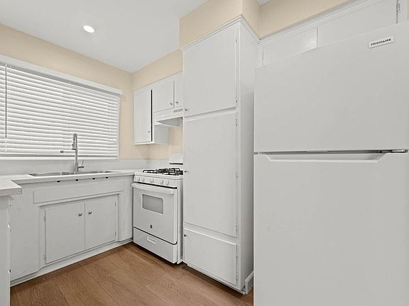 4th image of 4119 Palmyra Rd #4A