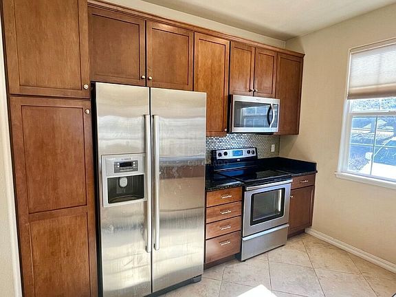 4th image of 4106 Brookside Mesa Vw