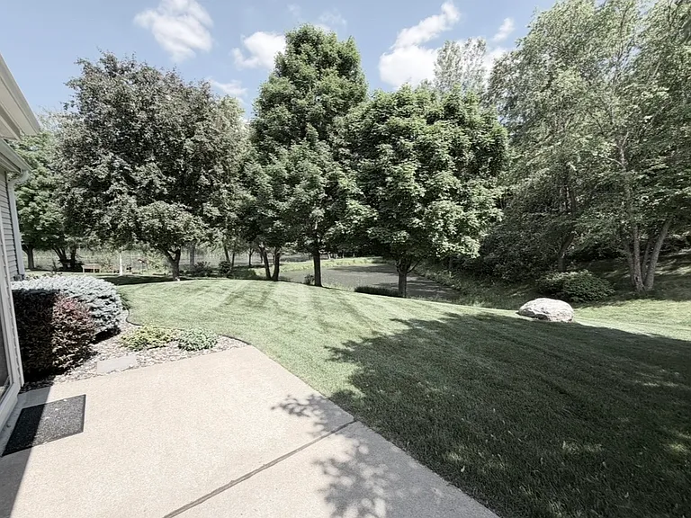 10843 Lexington Dr — Photo 12
