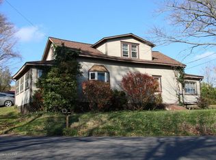 106 Conyngham Drums Rd, Sugarloaf, PA 18249