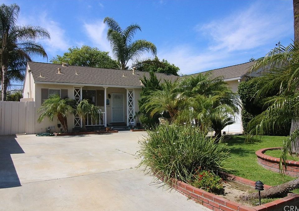 1st image of 11622 Fredrick Dr