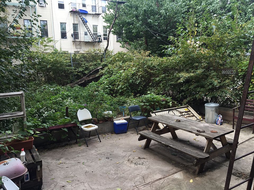 1st image of 187 Stanhope St #1STFLRBKYD