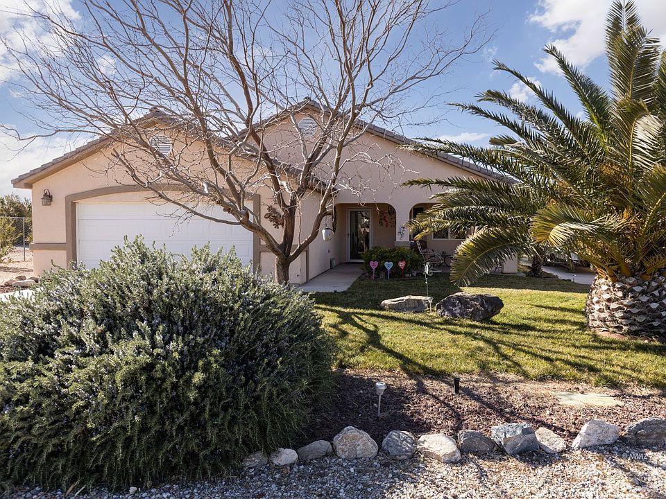 1st image of 3547 S Lake Mead Dr