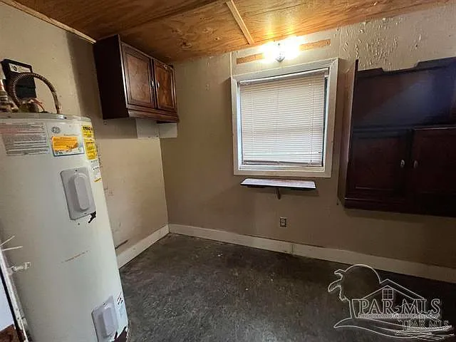 5733 Orange St — Photo 14
