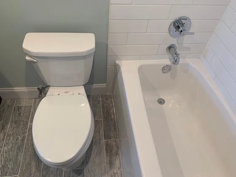 825 Clarke Ave — Photo 6