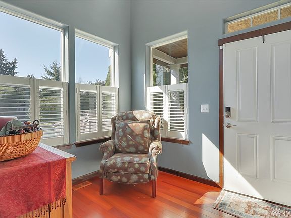 5th image of 8501 185th Avenue Pl E
