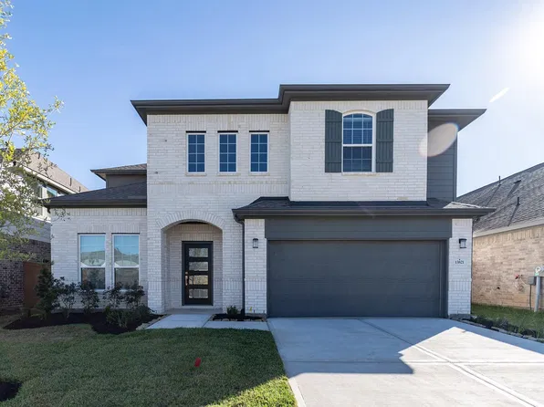 13821 Sabine Lake Dr, Texas City, TX 77568