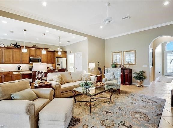 5th image of 23101 Oakglen Ln