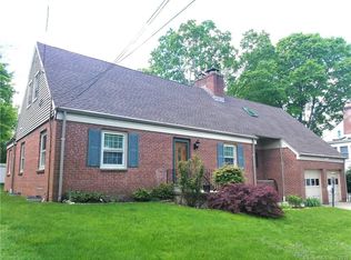 45 Roosevelt St, Hamden, CT 06514