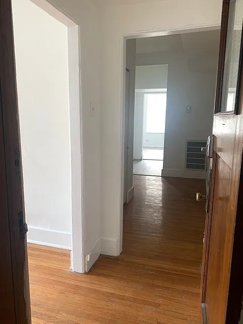 1J: Wise Apartments - 1364 1N — Photo 2